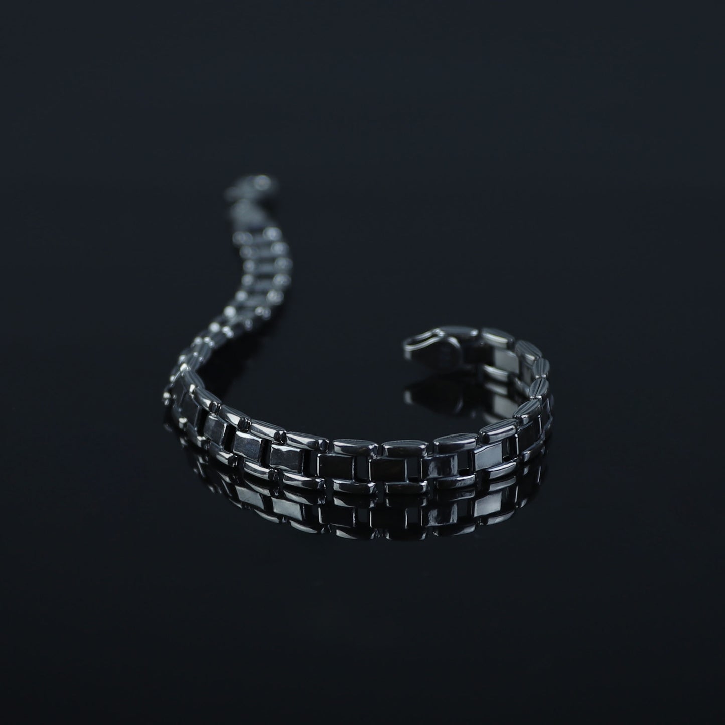 Men Handmade Solid Silver Elegant Chain Bracelet