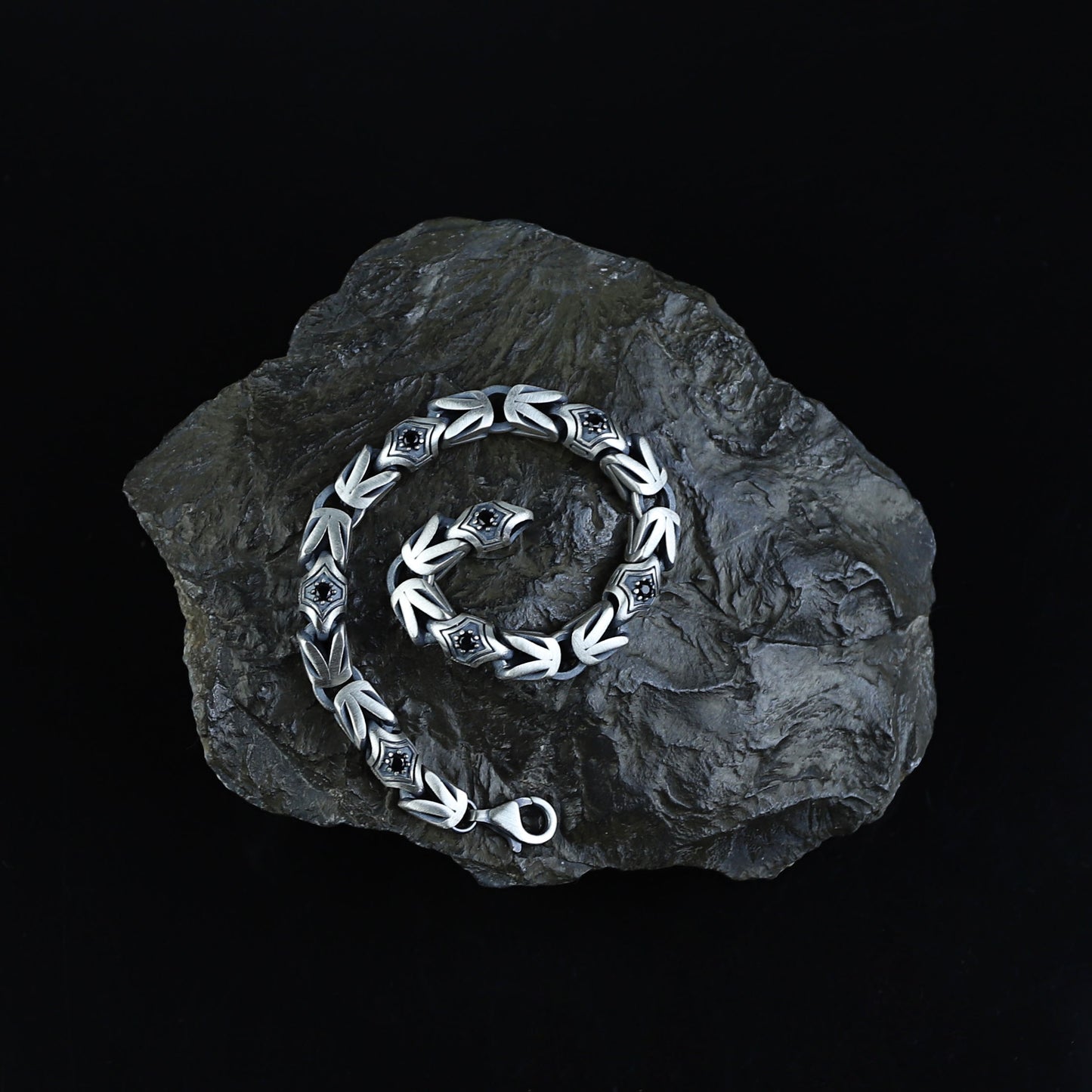 Men Silver 10MM Round Onyx Gemstone Byzantine Chain Bracelet