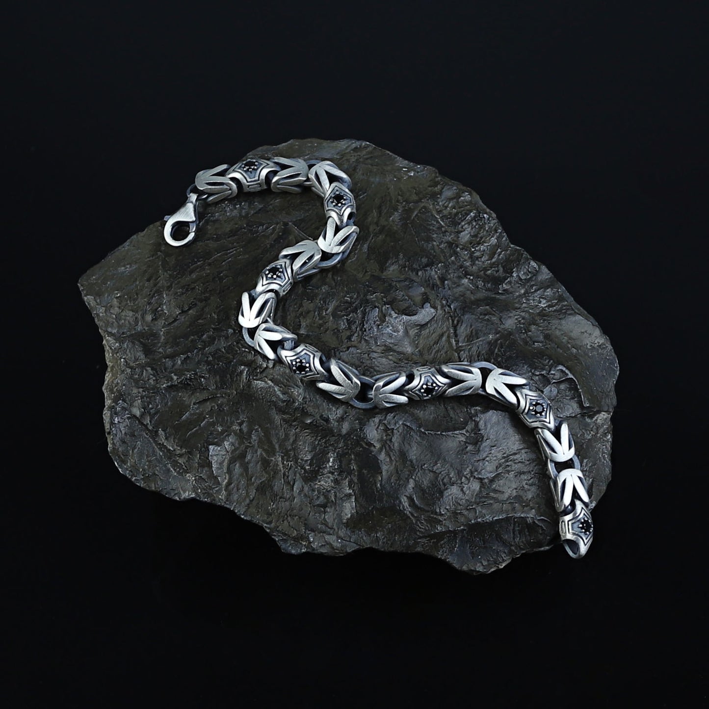 Men Silver 10MM Round Onyx Gemstone Byzantine Chain Bracelet