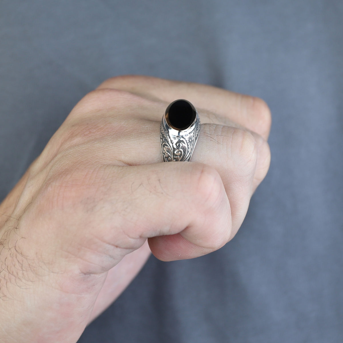 925 Sterling Silver Black Onyx Ring for Men, Vintage Oval Black Stone Signet Ring, Engraved  Style Statement Ring, Intricate Floral Side Design