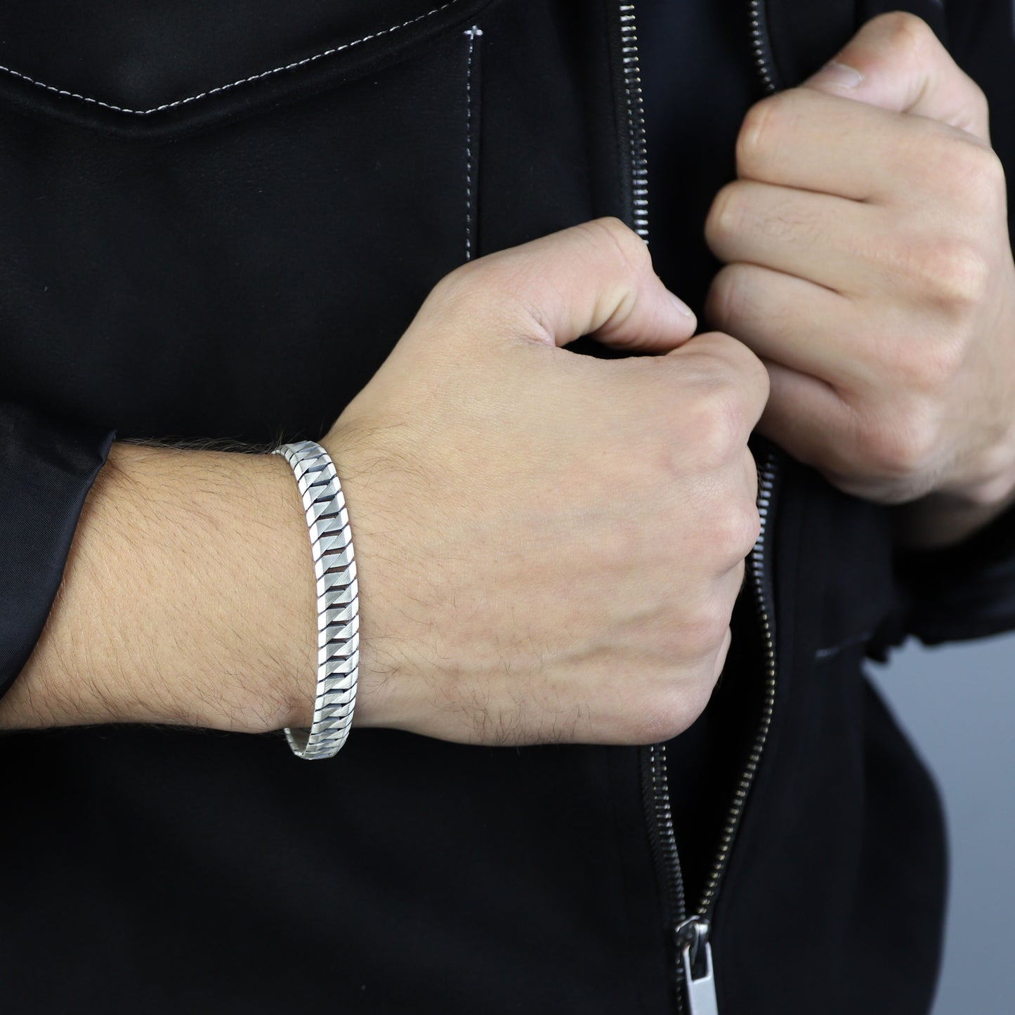 Men Silver Elegant 10mm Curb Chain Gourmet Bracelet