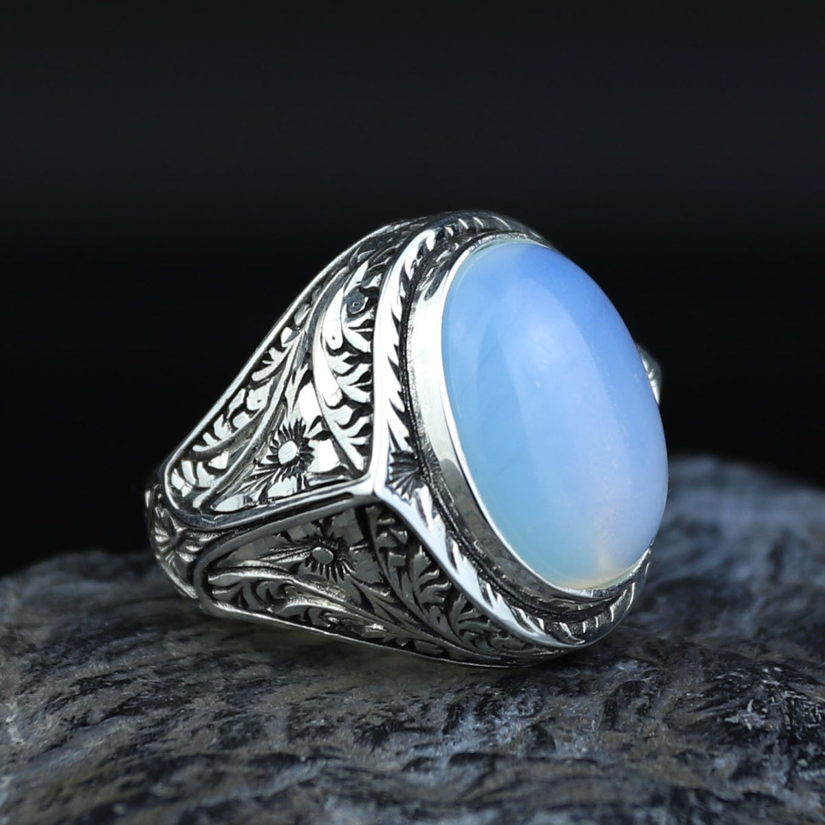 Silver Men Natural Moonstone Ring, Hand-Engraved Moonstone Ring, Rainbow Moonstone Ring , Handmade Silver Ring, 925k Sterling Silver Ring