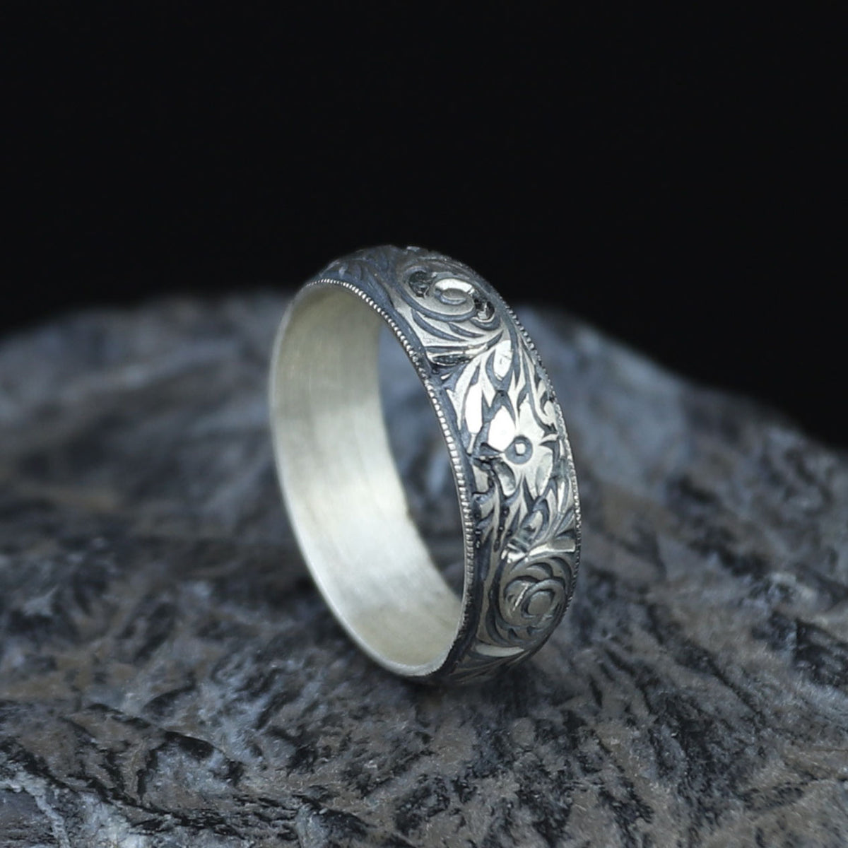 Floral Engraved Wedding Band Ring, Unisex Handmade Wedding Band, Men Hand- Engraved Band, Promise Band, Promise Ring, 925k Sterling Silver