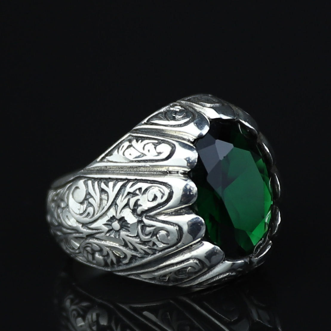 925 Sterling Silver Green Emerald Ring – Vintage Handmade Style