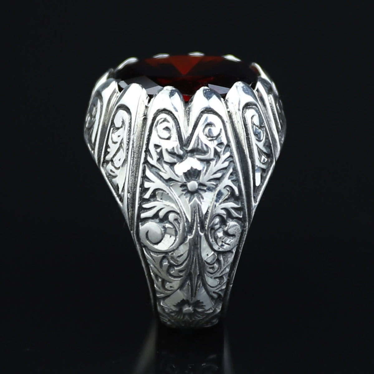 925 Sterling Silver Dark Red Garnet Ring – Vintage Handmade Style