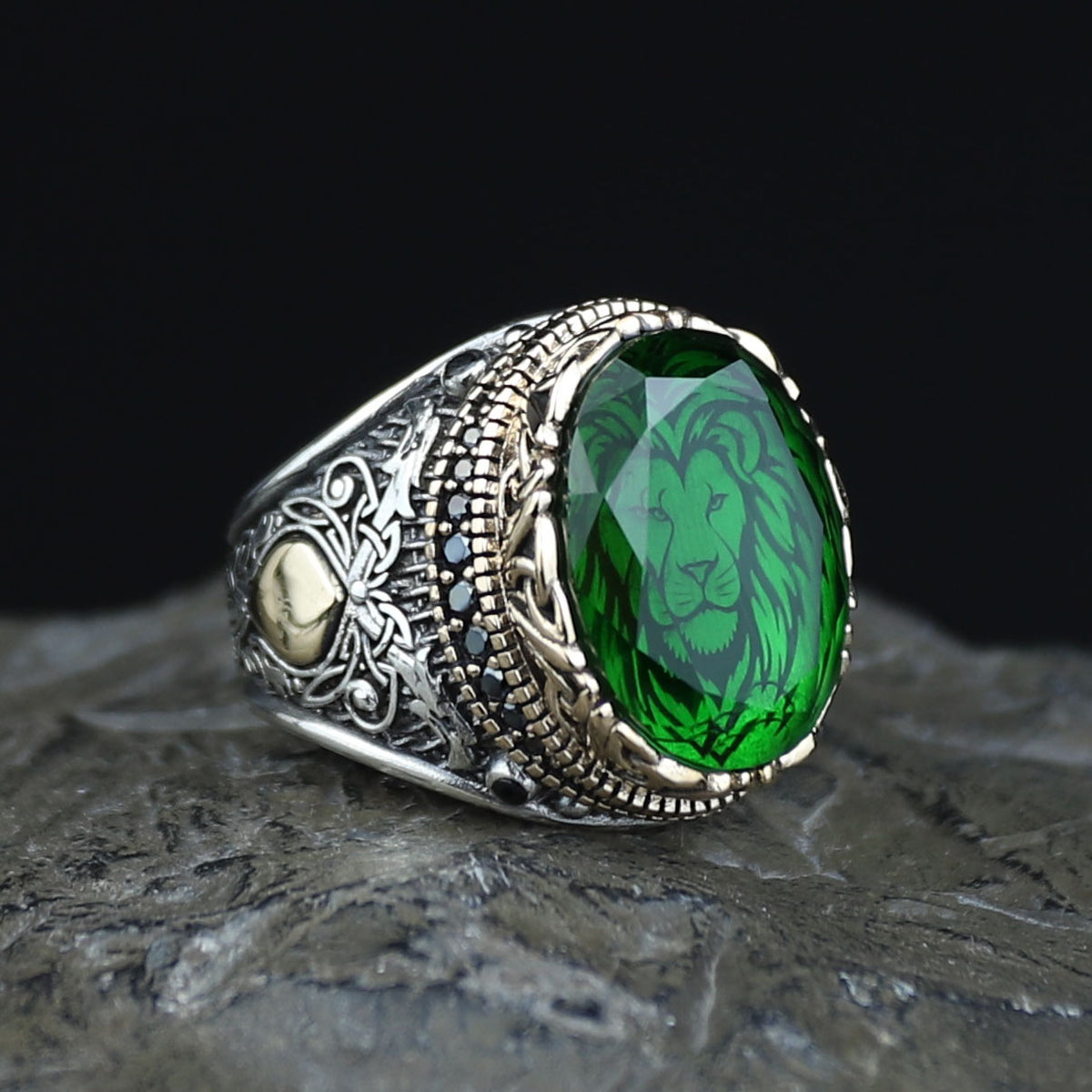 925 Silver Zodiac Leon Signet Ring, Emerald Stone Lion Head Ring, Handmade Silver Zodiac Ring, 925k Sterling Silver Ring, Ring For Men