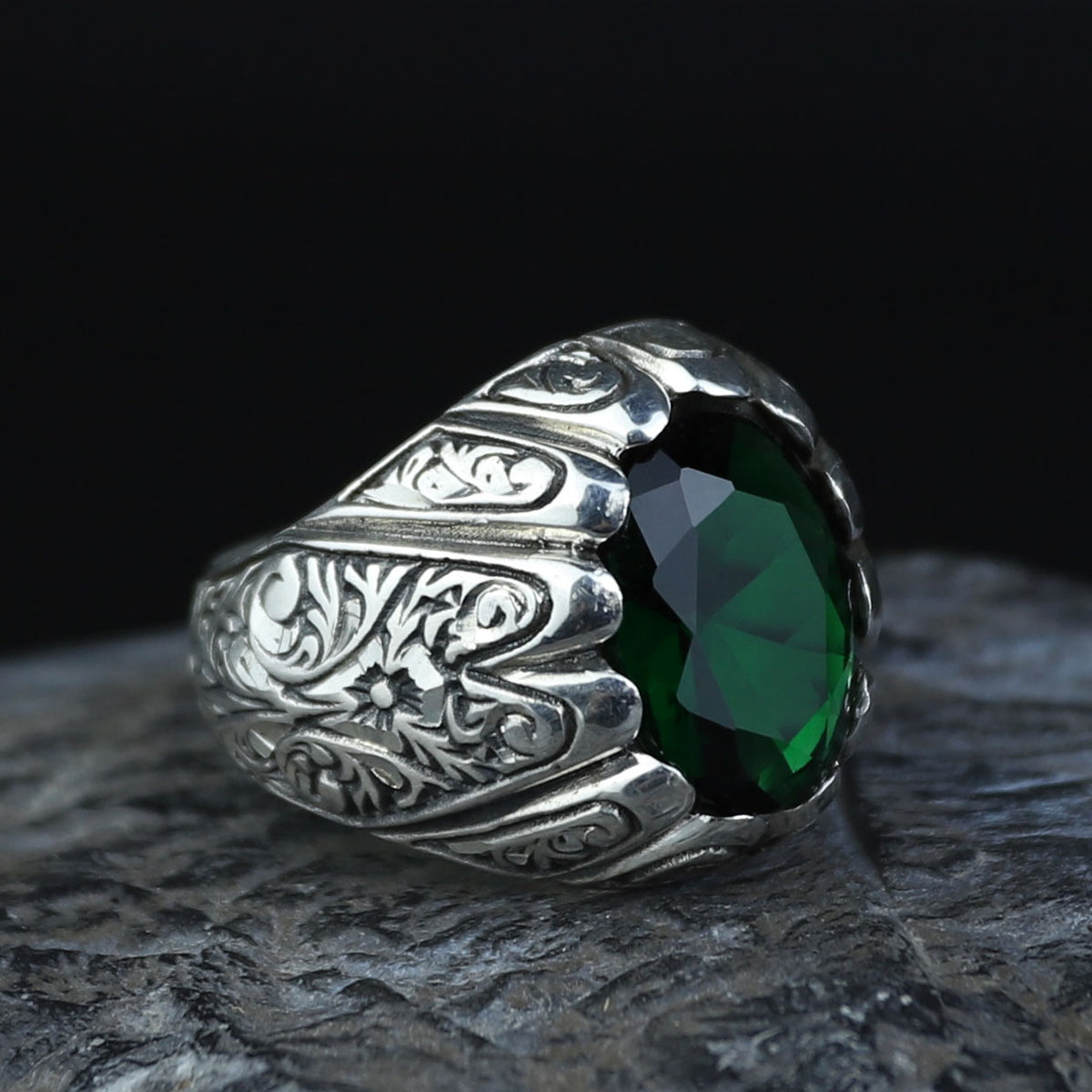925 Sterling Silver Green Emerald Ring – Vintage Handmade Style