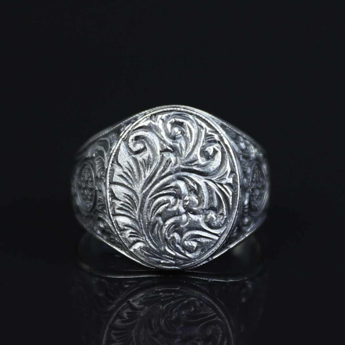Silver Engraved Gothic Ring, Statement Engraved Signet Ring, Hand Engraved Signet Ring, Unisex Band Ring, 925k Sterling Silver