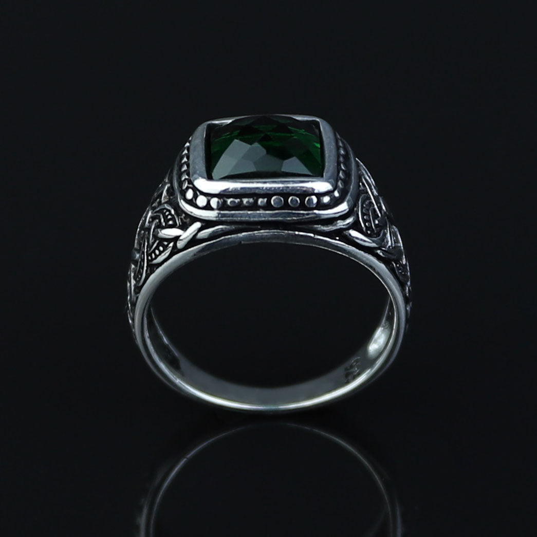 Men Silver Minimal Emerald Gemstone Signet Ring
