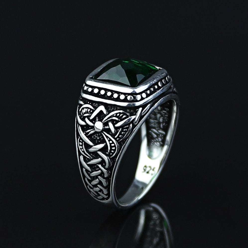 Men Silver Minimal Emerald Gemstone Signet Ring