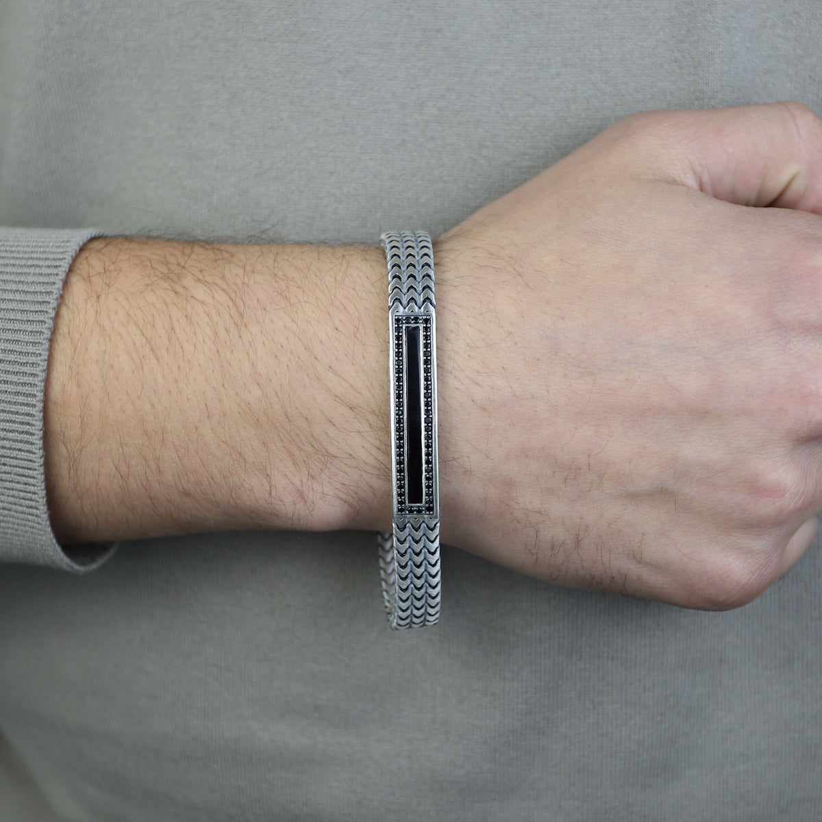 Silver Onyx Gemstone Foxtail 10MM Chain Bracelet