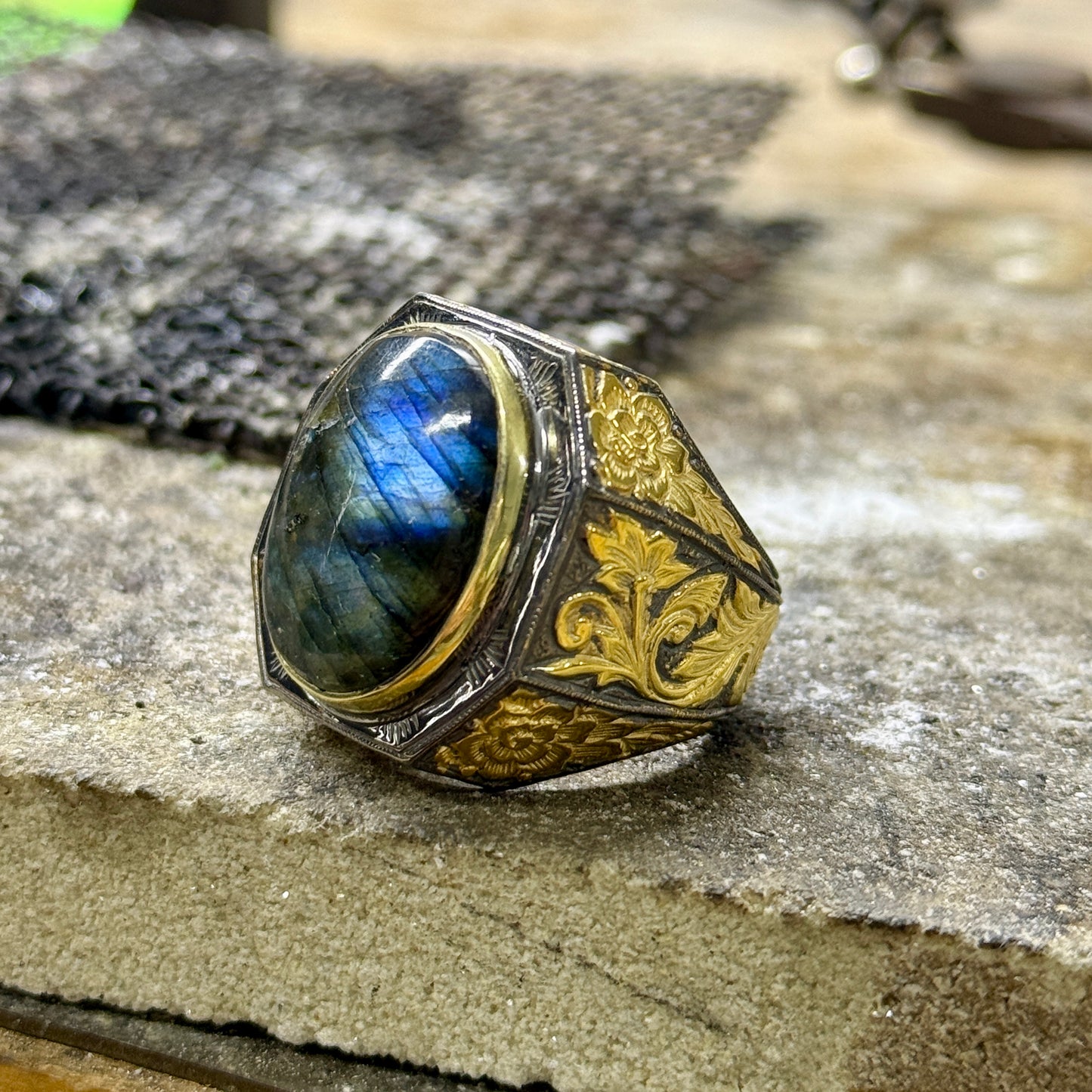 Men Silver Handmade Gold Plated Natural Labradorite Engraved Ring