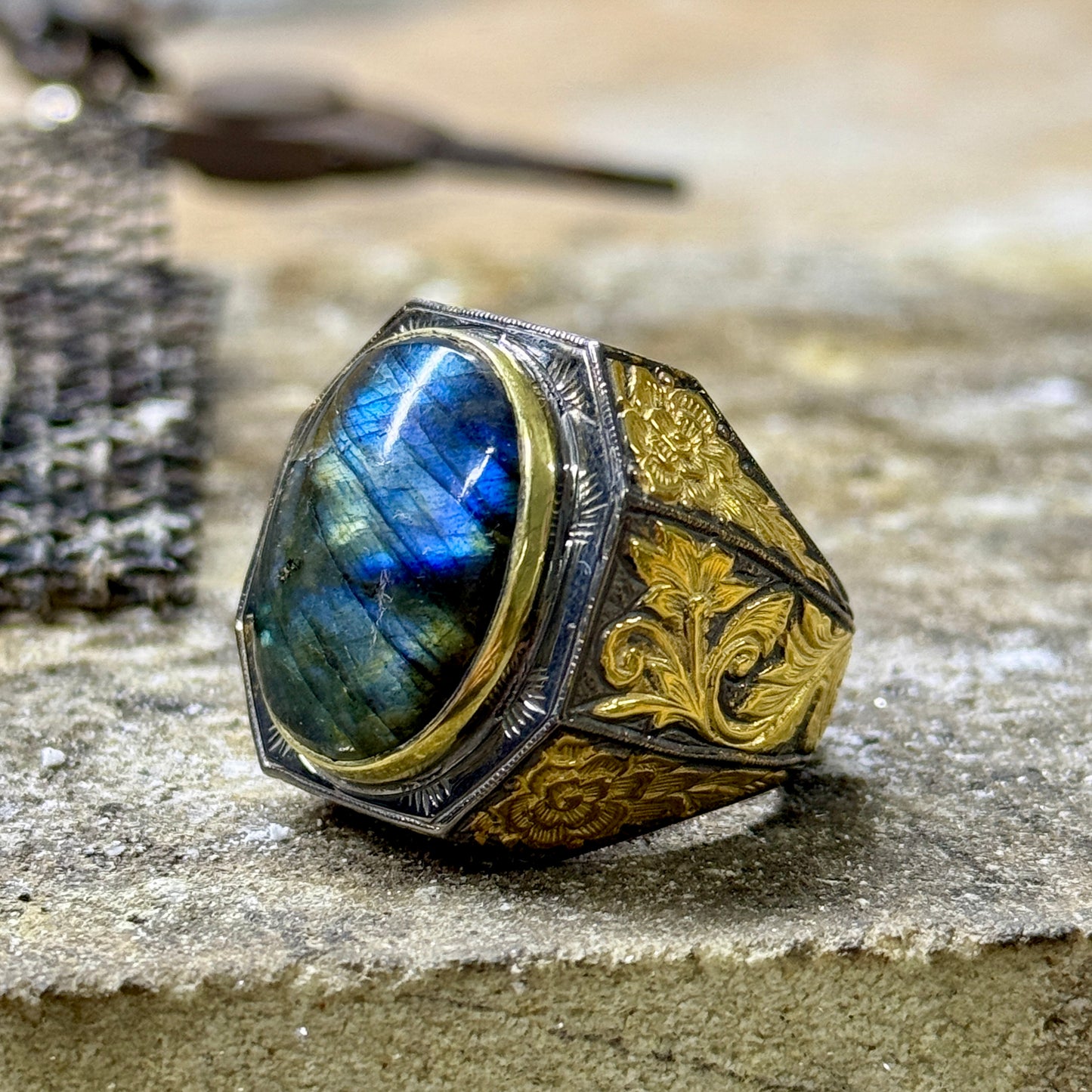 Men Silver Handmade Gold Plated Natural Labradorite Engraved Ring