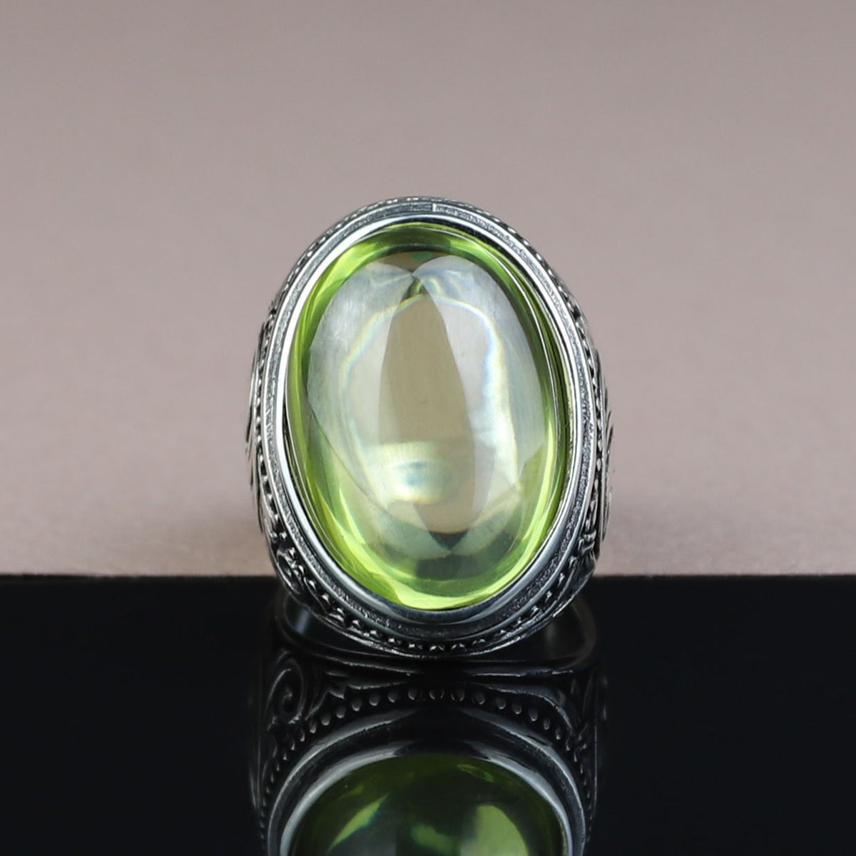 Anillo de plata de ley 925 con gema de peridoto verde para hombre
