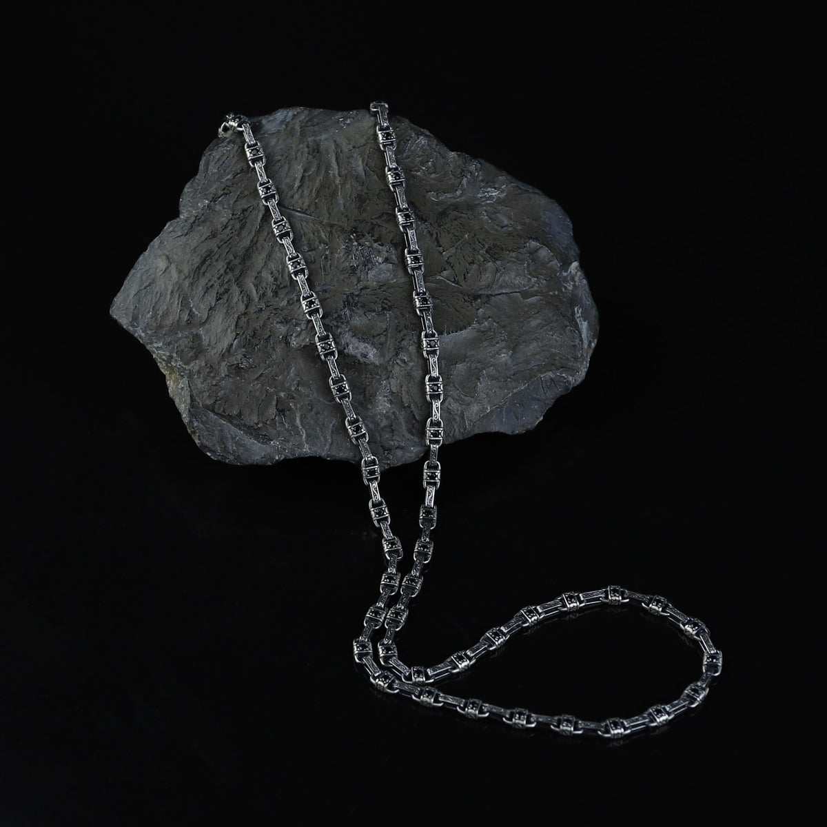 925 Sterling Silver Black Stone Engraved Vintage Chain Necklace