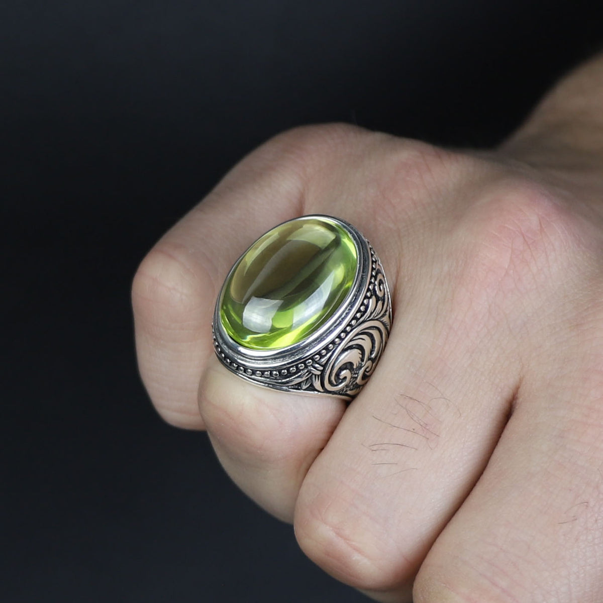 Anillo de plata de ley 925 con gema de peridoto verde para hombre