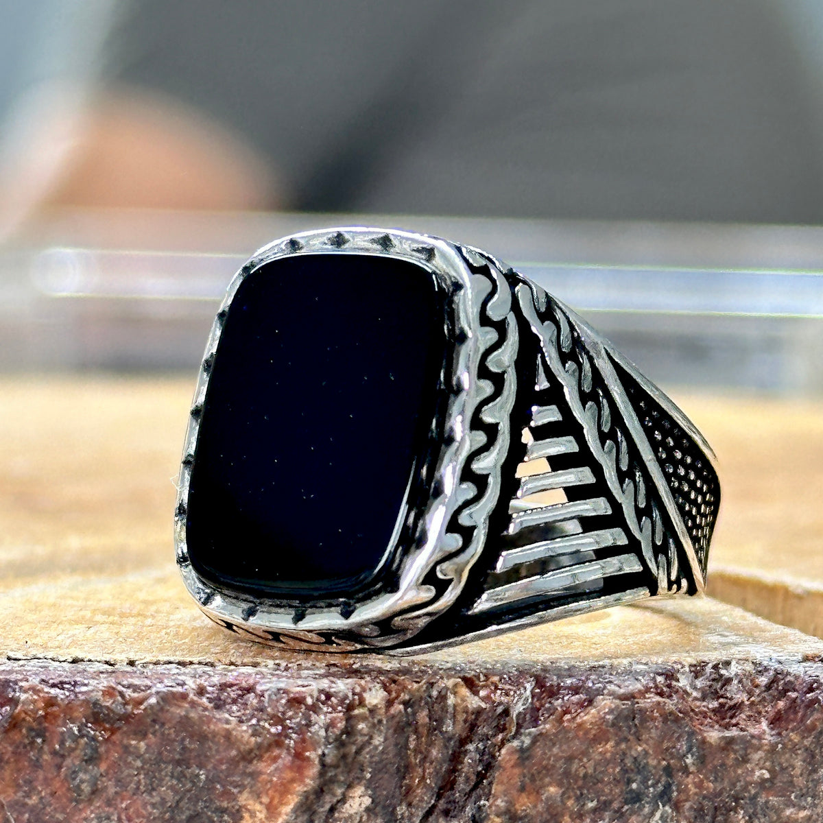 Handgemachter Silberring mit schwarzem Onyx-Edelstein für Männer