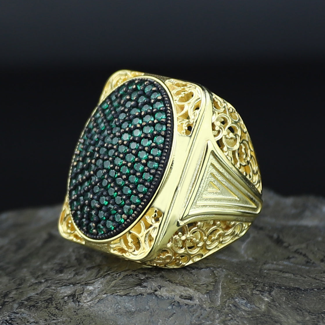 Men Handmade Gold Large Emerald Gemstone Ring