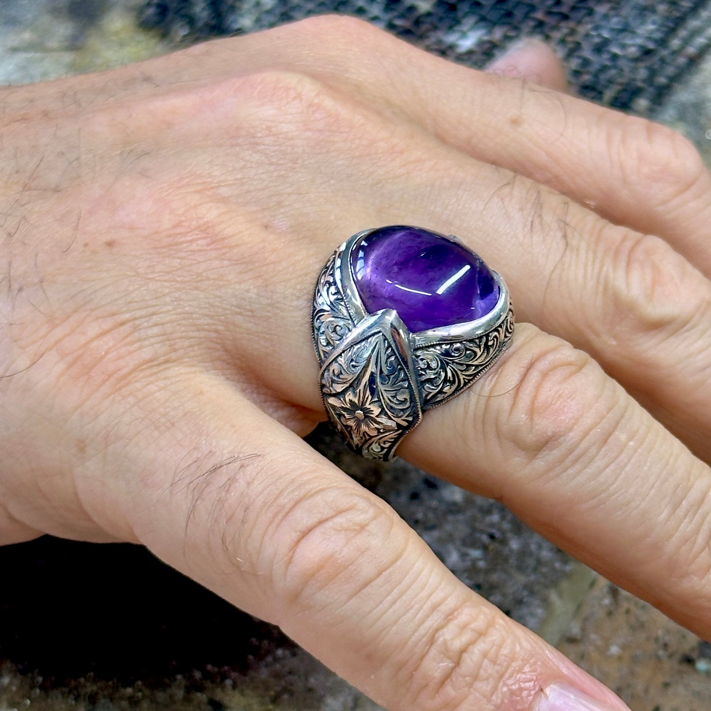 Men Silver Natural Amethyst Gemstone Engraved Ring