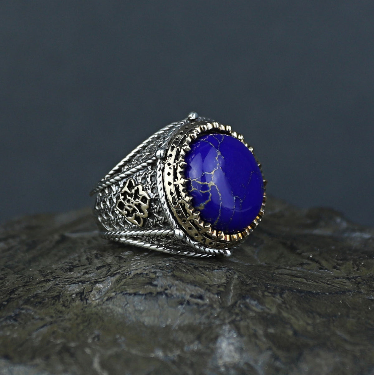 925 Sterling Silver Round Natural Lapis Lazuli Ottoman Style Ring