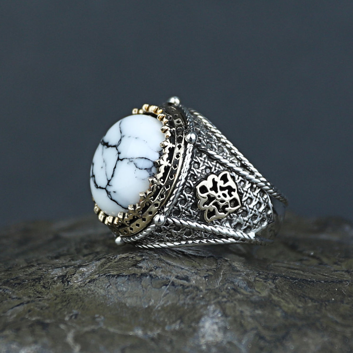 925 Sterling Silver Round Buffalo Turquoise Ottoman Style Ring