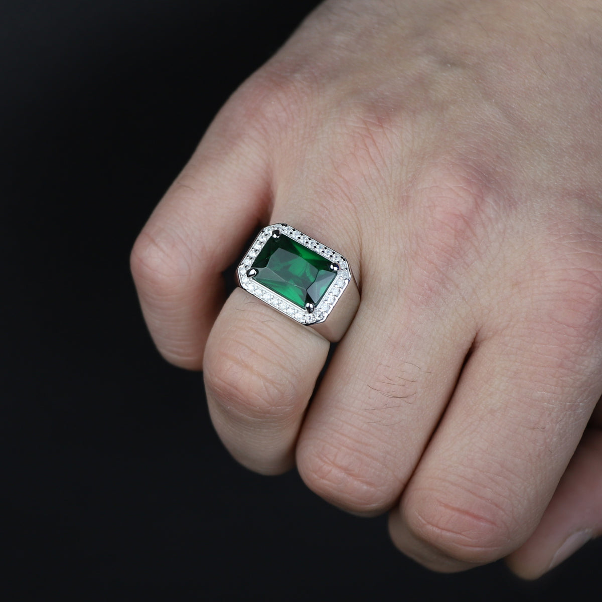 Men Solid Silver Green Emerald Gemstone Iced Out Rİng