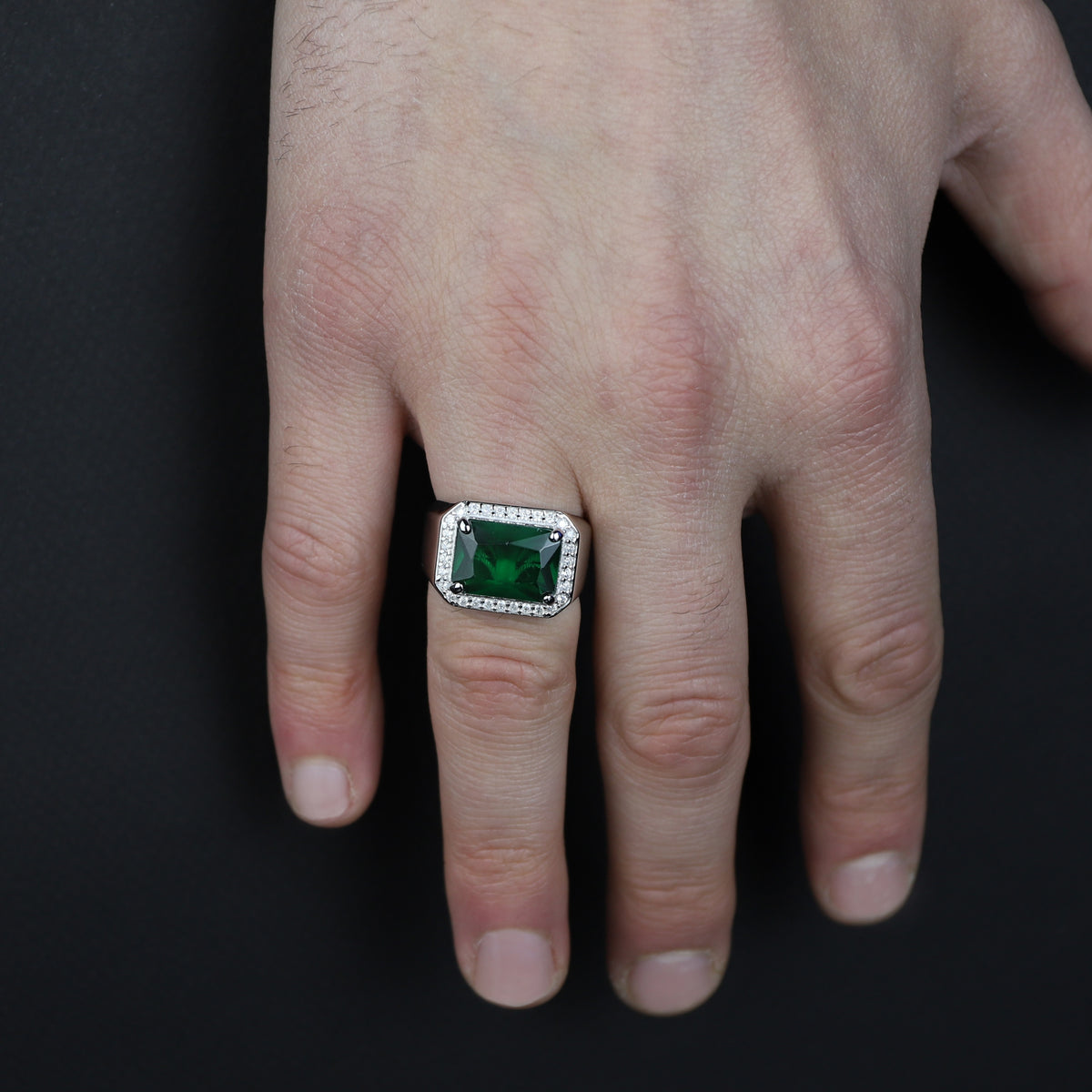 Men Solid Silver Green Emerald Gemstone Iced Out Rİng