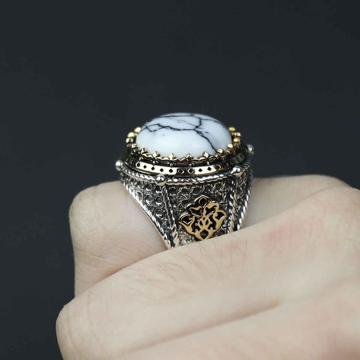 925 Sterling Silver Round Buffalo Turquoise Ottoman Style Ring