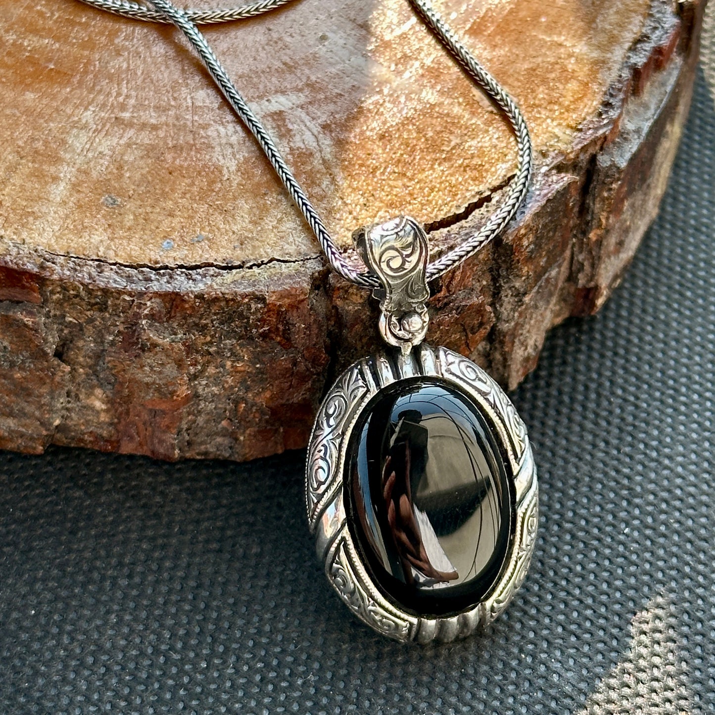 Men Silver Handmade Natural Black Onyx Gemstone Necklace