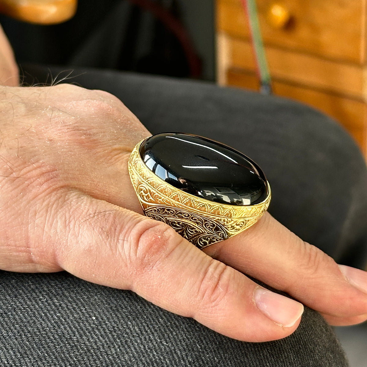 Großer vergoldeter Onyxring für Männer aus Silber