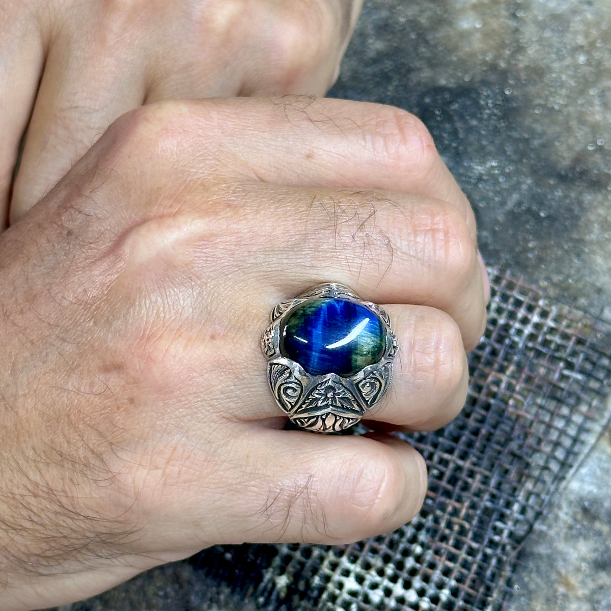 Men Silver Natural Tiger Eye Gemstone Engraved Handmade Ring