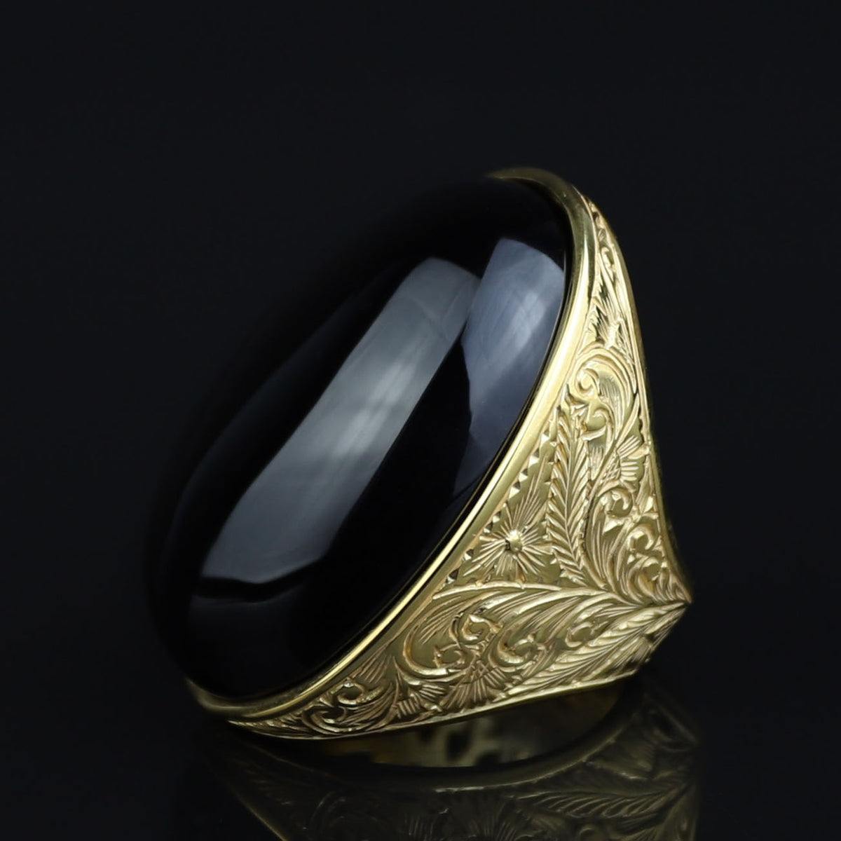 Handmade Engraved Gold Onyx Ring, 18K Gold Large Natural Onyx Ring, Mens Handmade Ring, Men Vintage Ring