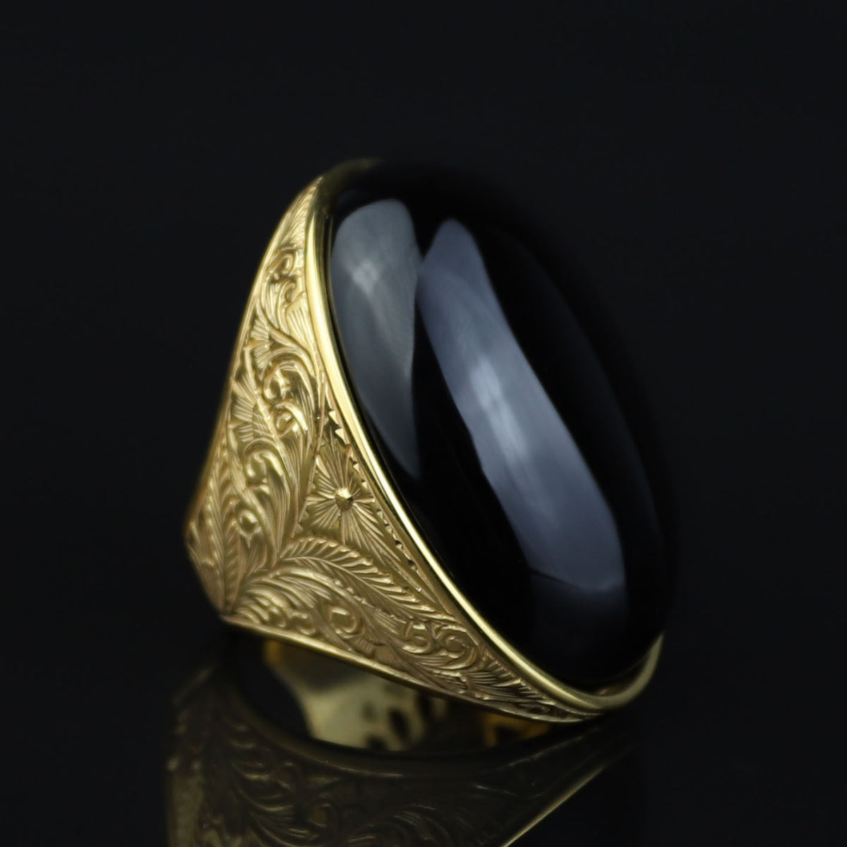 Handmade Engraved Gold Onyx Ring, 18K Gold Large Natural Onyx Ring, Mens Handmade Ring, Men Vintage Ring