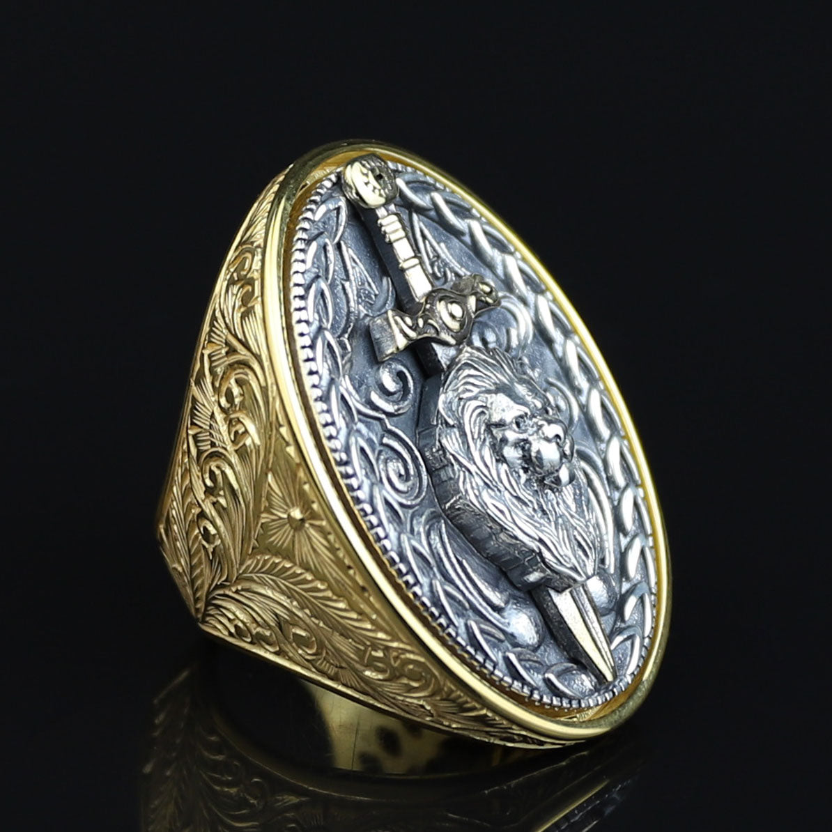 Men Leon Head Sword Figured Ring, 18K Gold Engraved Leon Figured Ring, Handmade Warrior Large Ring, Hand-Engraved Ring, 925 Silver