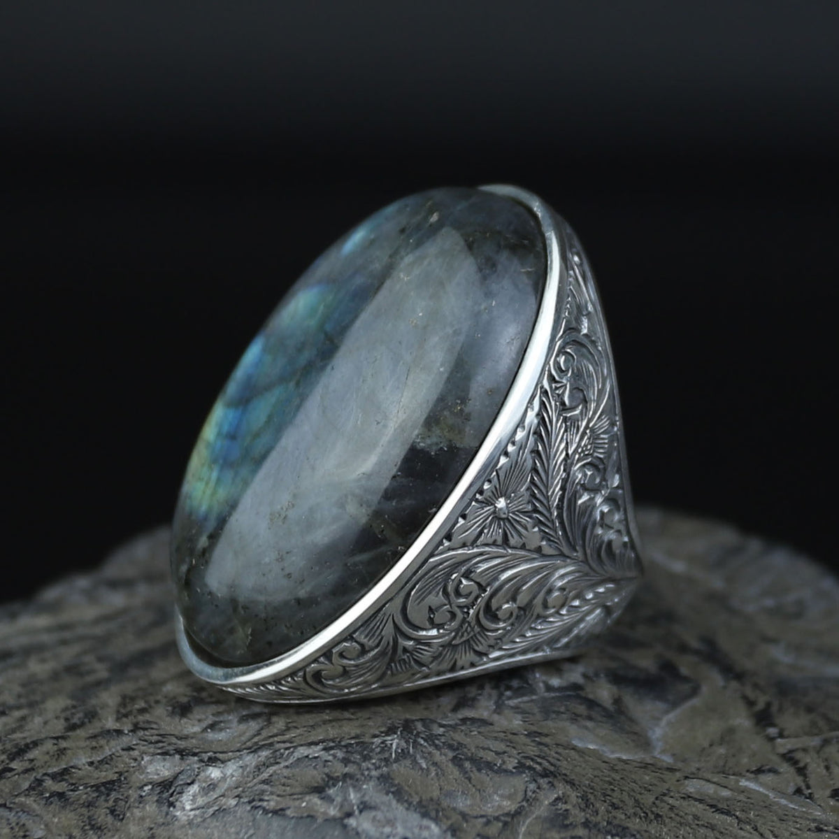 925 Silver Engraved Labradorite Men Ring, Large Turkish Gemstone Ring, Hand-Engraved Men Ring, Turkish Handmade Silver Ring