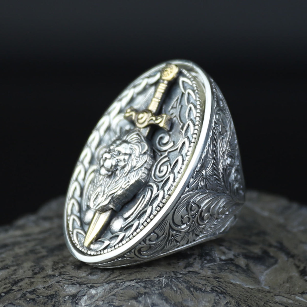 925 Silver Large Leon Head Ring, Lion Sword Figured Ring, Hand Engraved Leon Signet Ring, 925 Sterling Silver, Solid Silver Ring
