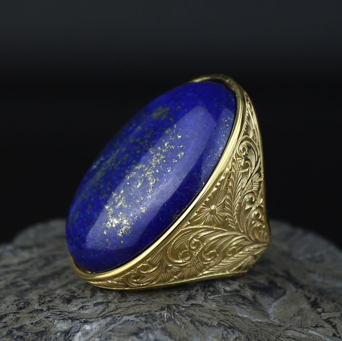 Men Gold Large Lapis Lazuli Ring, 18K Gold Engraved Handmade Lapis Ring , Blue Lapis Lazuli Ottoman Style Ring
