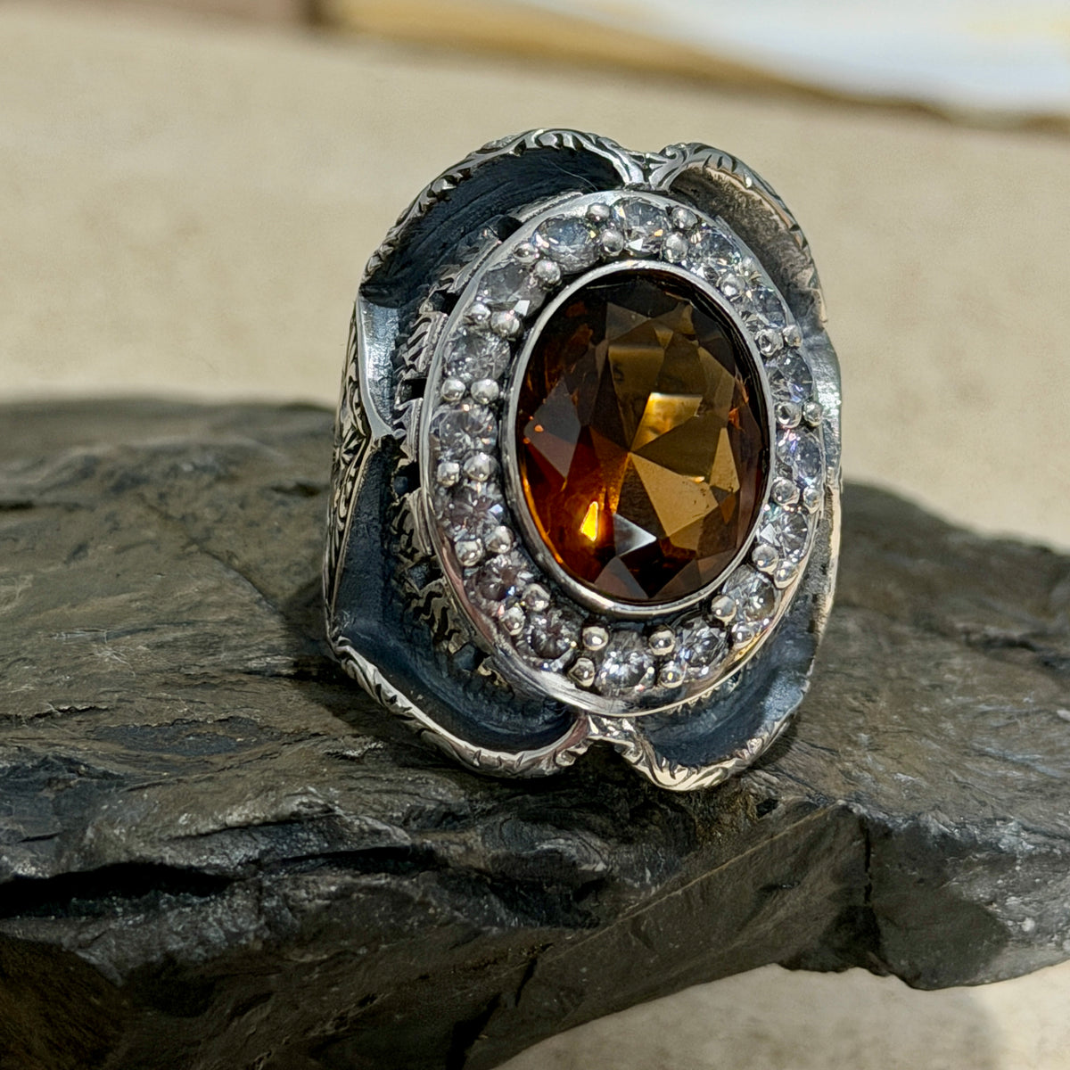 925 Sterling Silver Zultanite Gemstone Vintage Engraved Ring