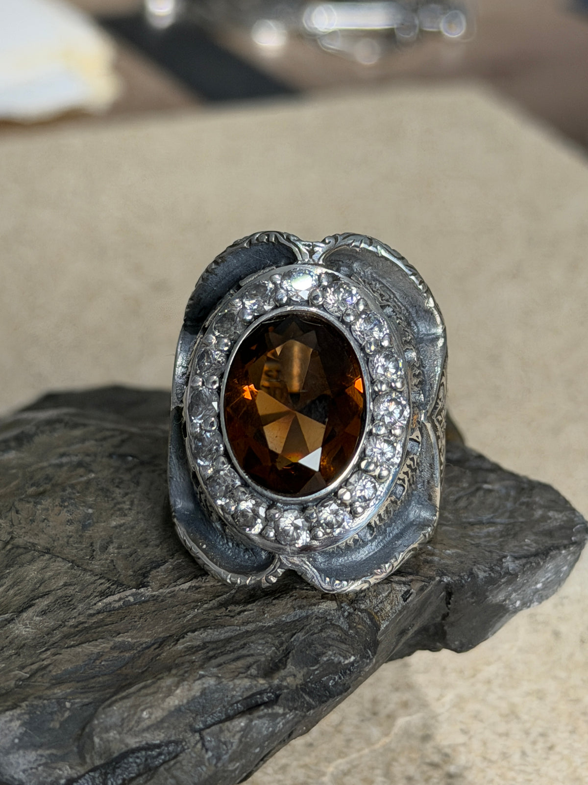 925 Sterling Silver Zultanite Gemstone Vintage Engraved Ring