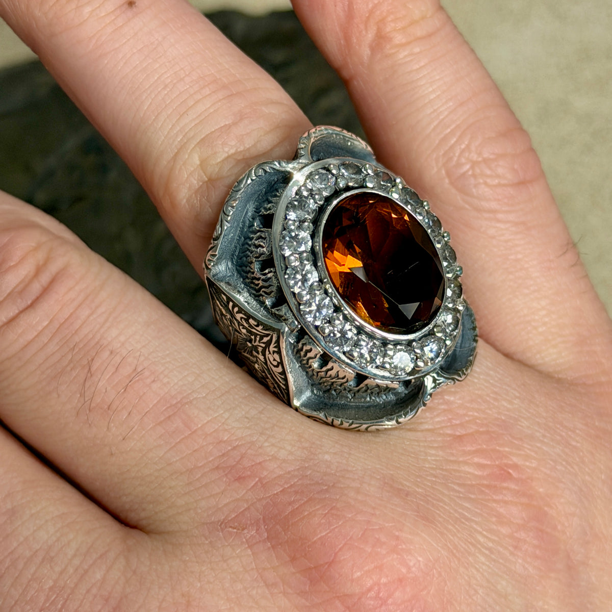 925 Sterling Silver Zultanite Gemstone Vintage Engraved Ring