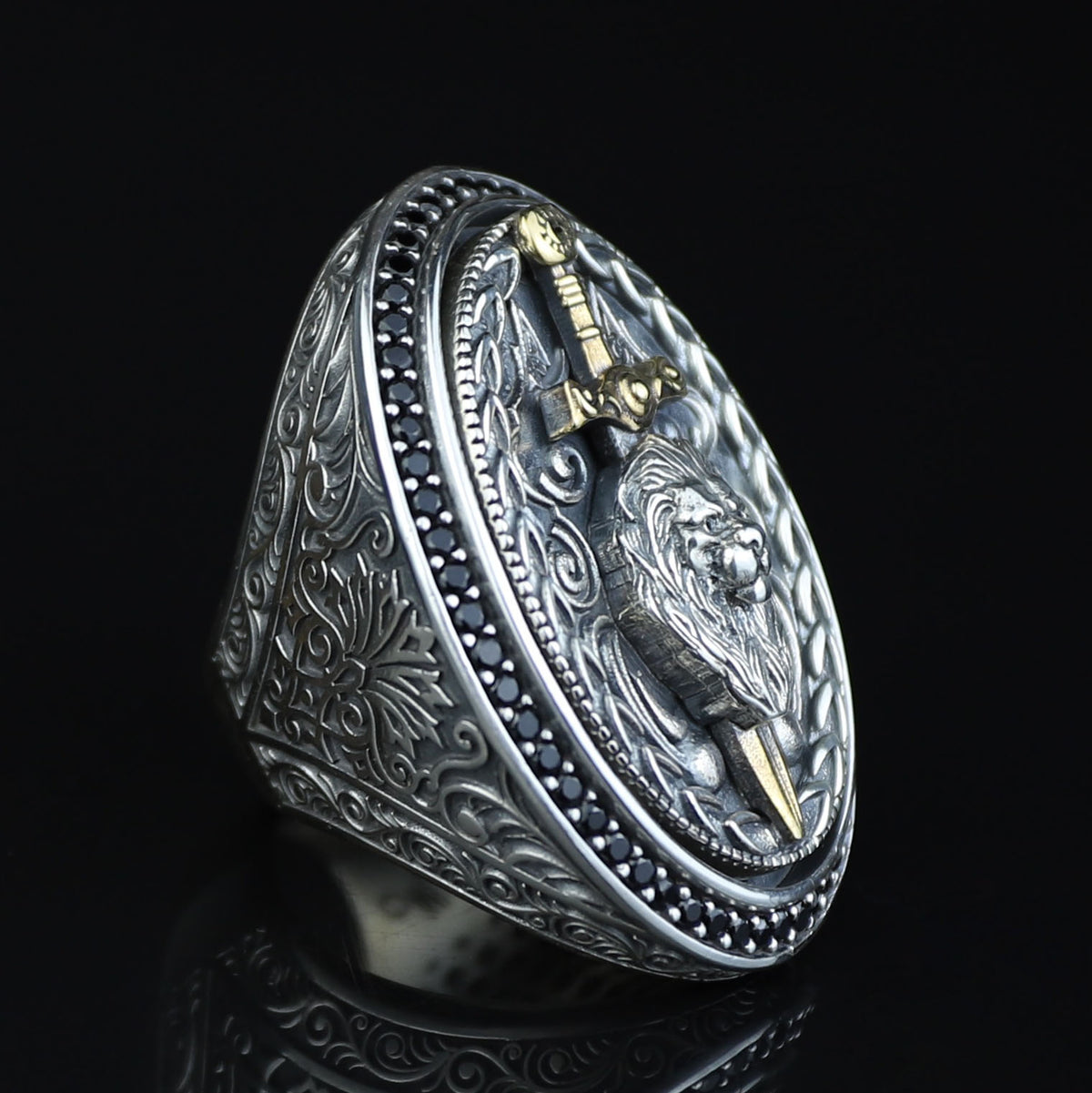 925 Silver Large Sword Leon Head Ring, Onyx Stone Men Ring, Hand Engraved Leon Signet Ring, 925 Sterling Silver