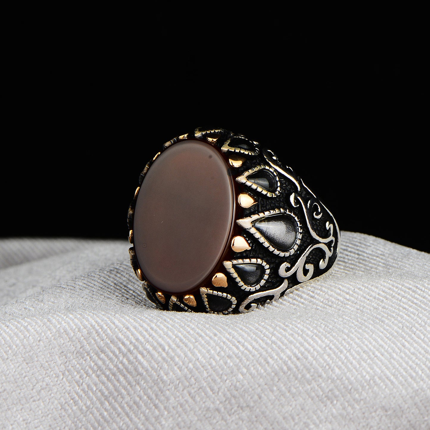 Silver Tulip Figured Red Agate Stone Ring