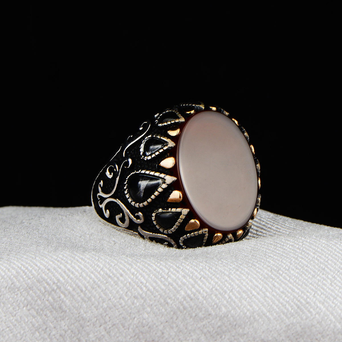 Silver Tulip Figured Red Agate Stone Ring