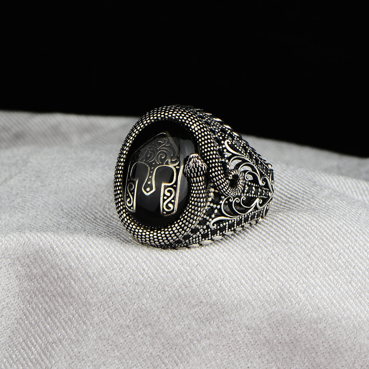 Anillo Plata Modelo Serpiente Caballero Piedra Onix