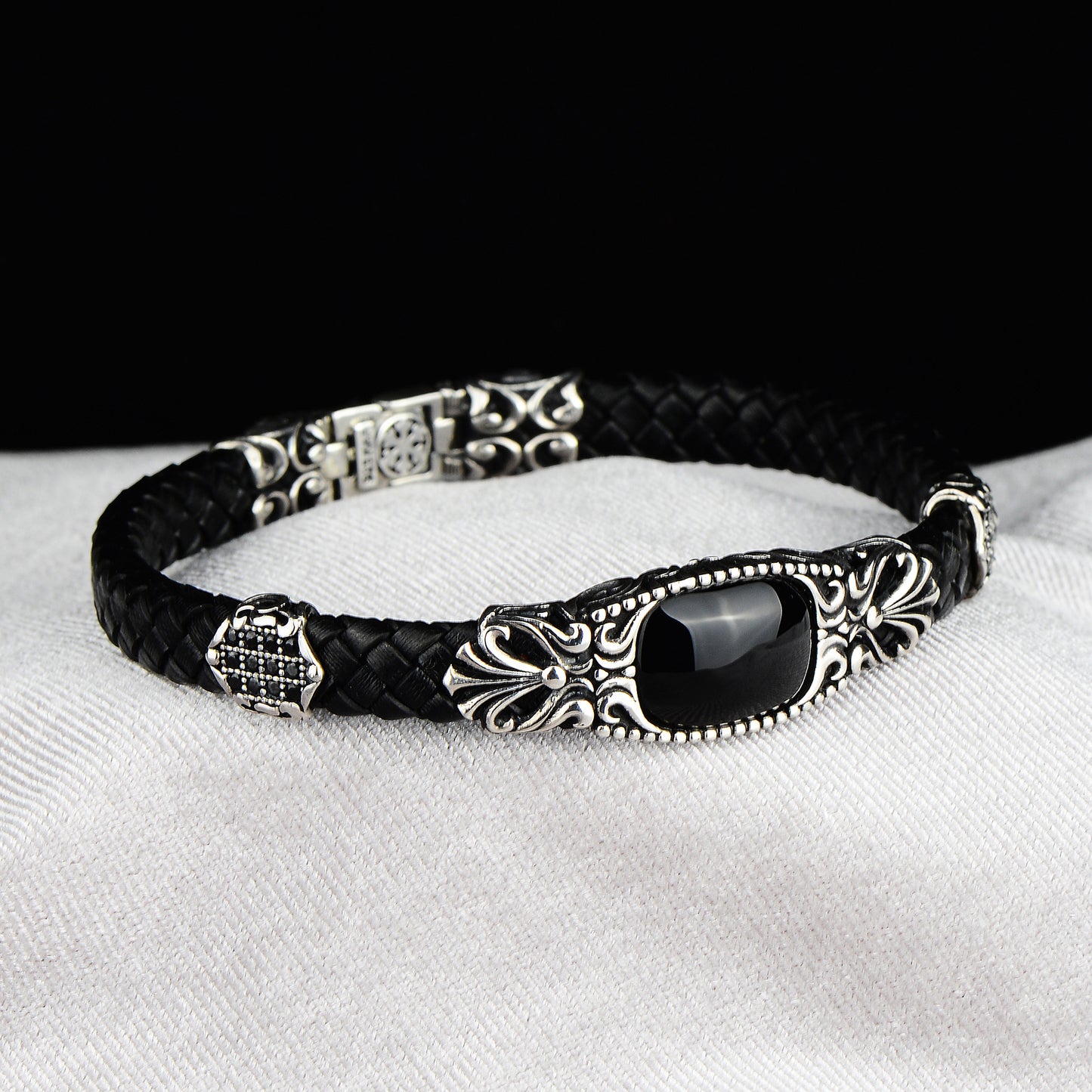 Silver Handmade Onyx Stone Leather Bracelet