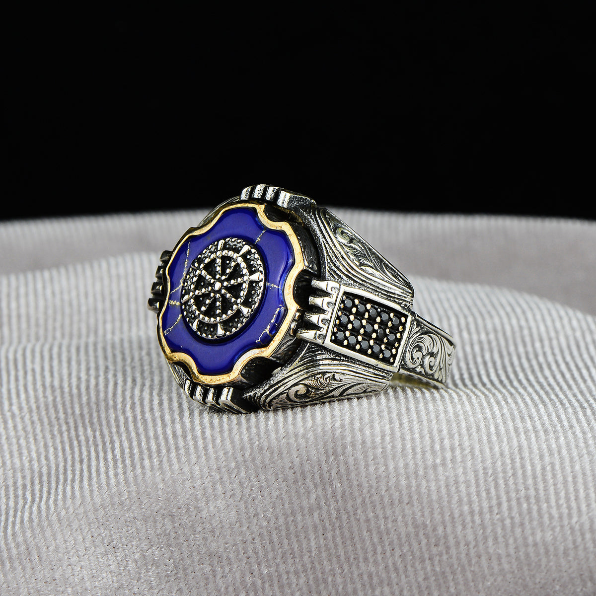 Silberner handgefertigter Lapis-Ring im Ruder-Stil