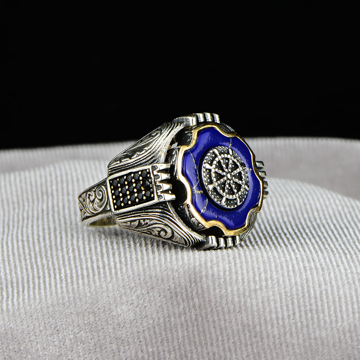 Silberner handgefertigter Lapis-Ring im Ruder-Stil