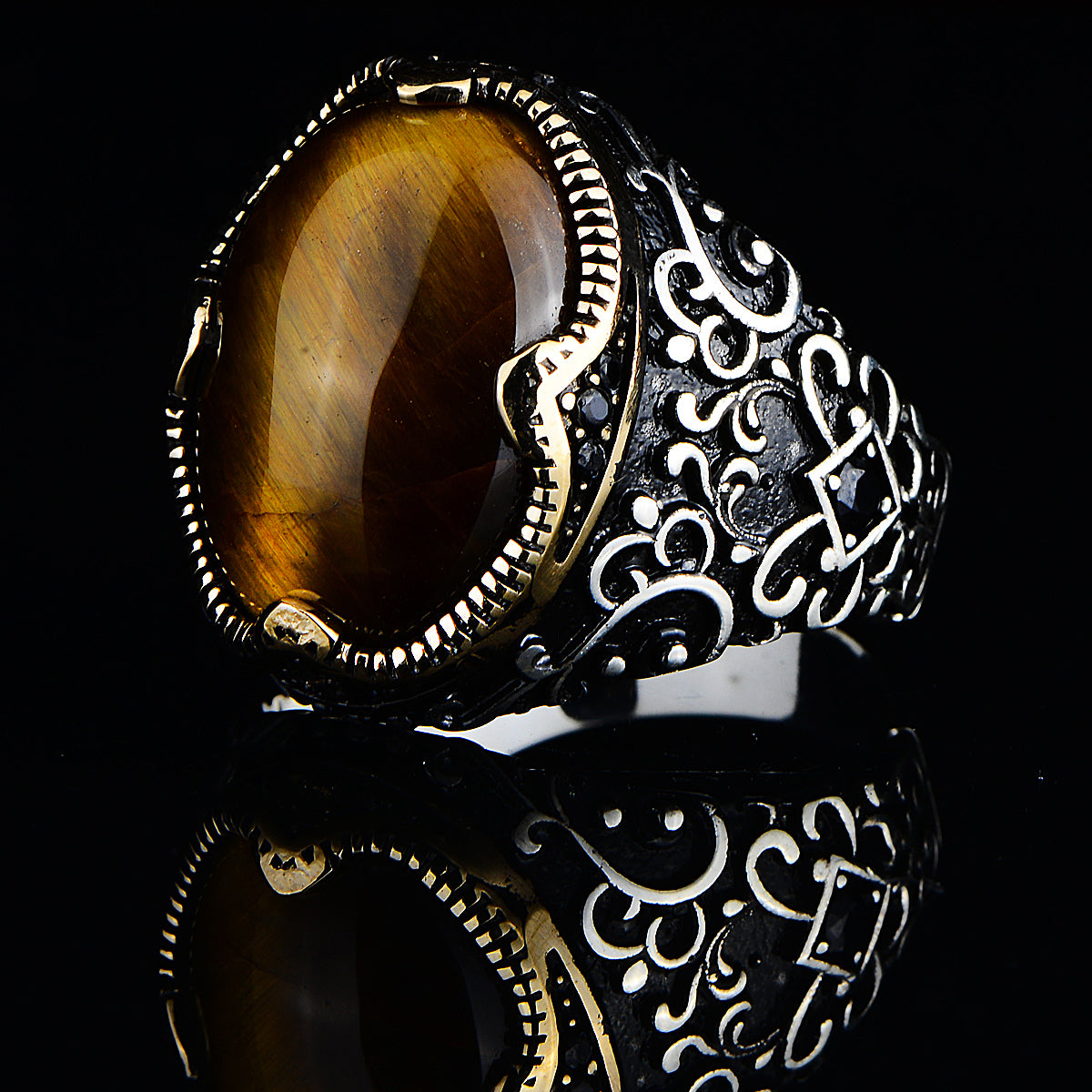 Silberner handgefertigter Tigerauge-Steinring im osmanischen Stil
