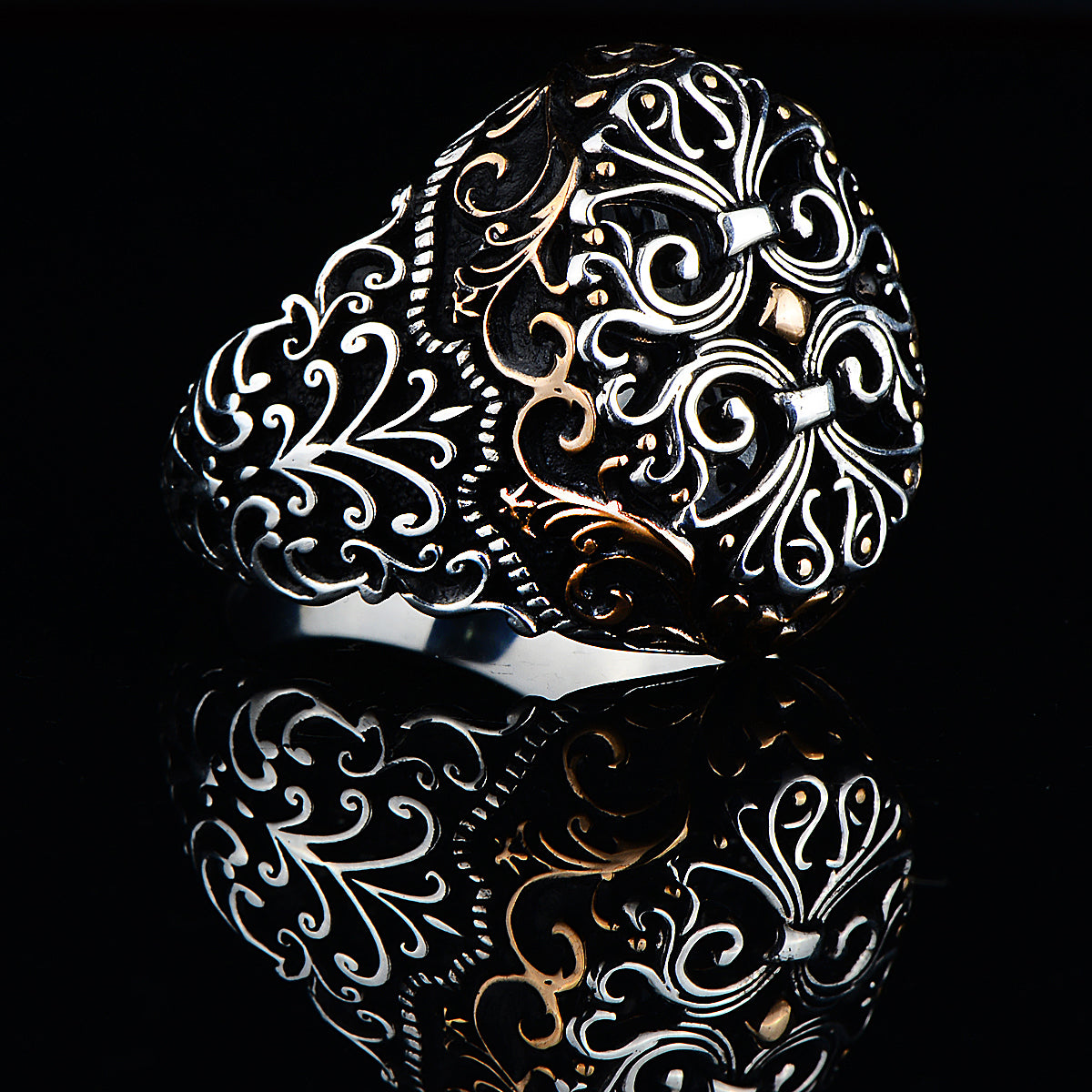 Silver Handmade Embroidered Detailed Men's Ring