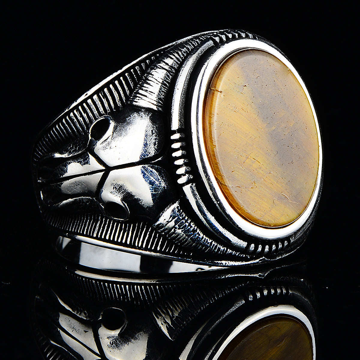 Anillo de hombre modelo toro con piedra de ojo de tigre plateado